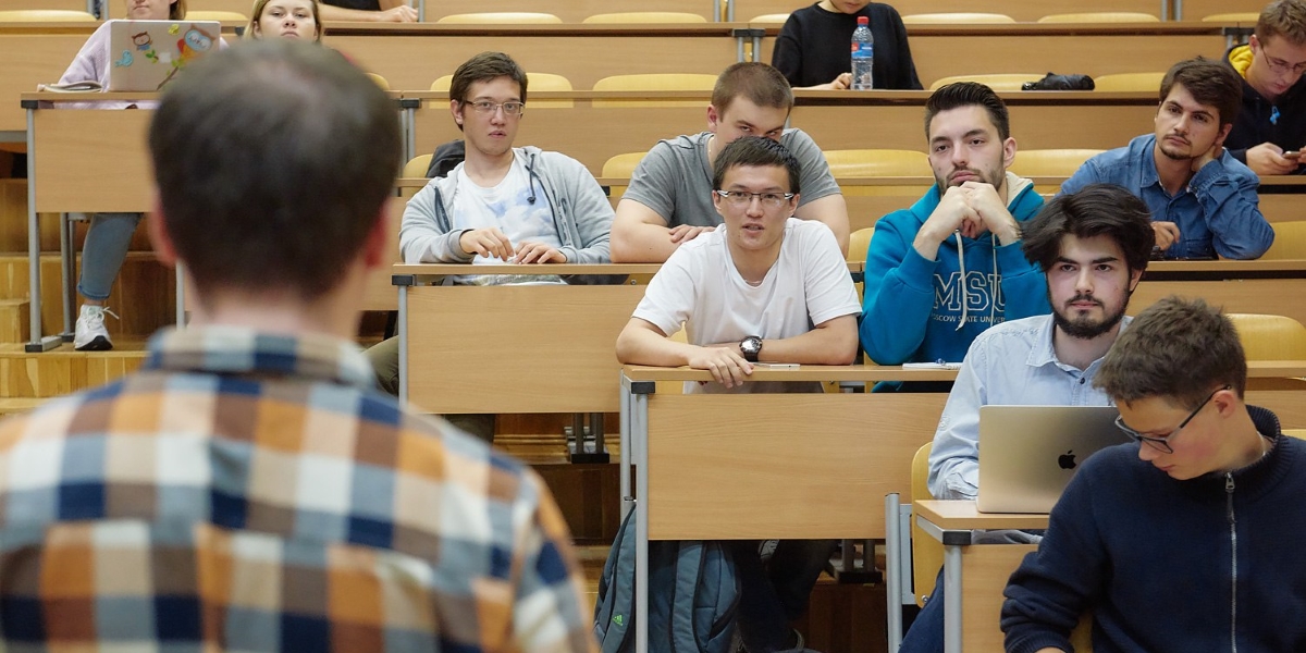 Последний курс в институте. Последний курс в институте. Последний курс в институте. Ппи тольятти студенты. Студенты тасс фото.